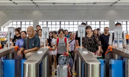 Cina: picco estivo si chiude con record dei viaggi passeggeri ferroviari