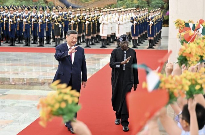 Cina: presidente Xi e presidente nigeriano tengono colloqui a Pechino