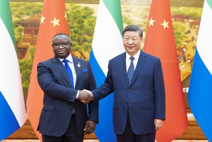 Cina: FOCAC, Xi incontra presidente di Sierra Leone a Pechino