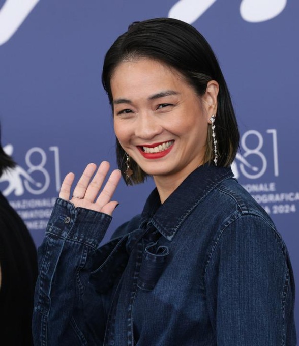 Italia: photocall di “Stranger Eyes” a 81ma Mostra del cinema di Venezia (1)