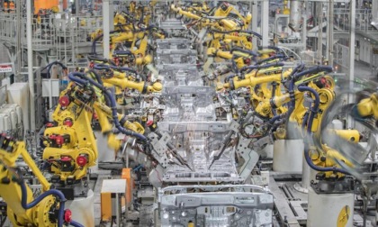 Cina: produzione industriale in crescita del 4,5% ad agosto