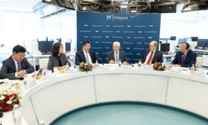 Cina-Russia: incontro tra il presidente di Xinhua e il direttore generale di Rossiyskaya Gazeta