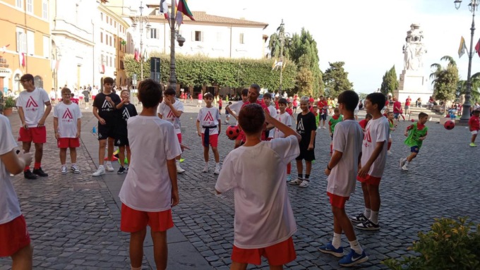 ECCELLENZA: ANAGNI, FESTA IN PIAZZA CON I GIOVANI