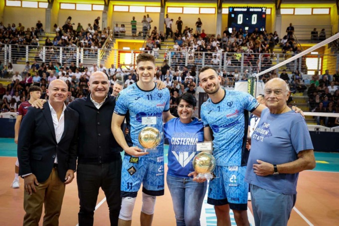 PALLAVOLO SUPERLEGA: CISTERNA, LA SOCIETA’ PROMUOVE LA SQUADRA