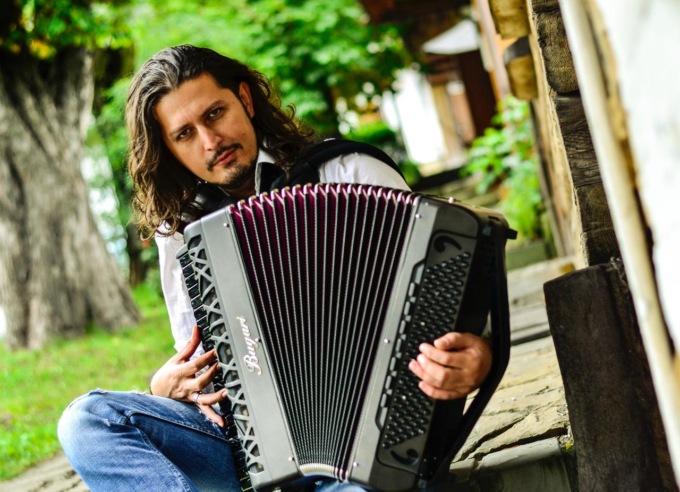 MUSICA: IL FISARMONICISTA DI LATINA MARCO LO RUSSO IN CONCERTO