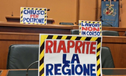 REGIONE: CRISI POLITICA, PROTESTA DELL’OPPOSIZIONE