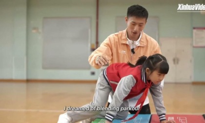 Cina: esperto di parkour diventa insegnante di educazione fisica