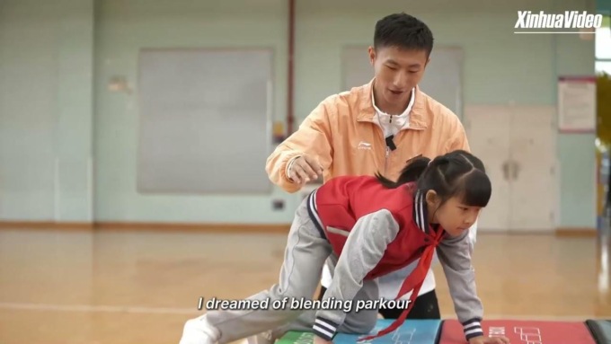 Cina: esperto di parkour diventa insegnante di educazione fisica