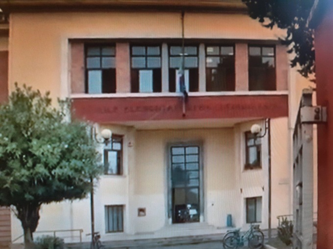 FONDI: IC ASPRI, CLASSE CON INDIANI. I BAMBINI ITALIANI NON ENTRANO. TROVATA LA SOLUZIONE