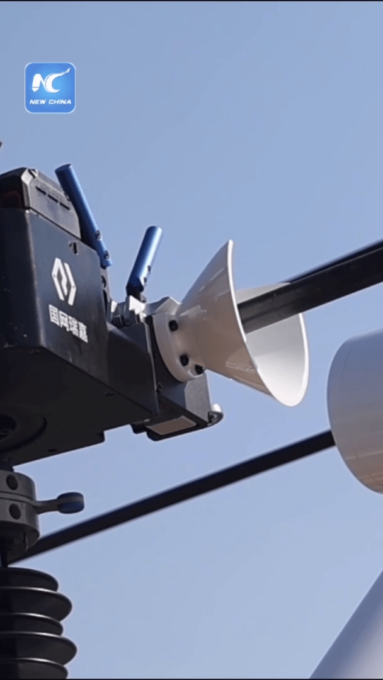 Cina: robot ripara linee elettriche ad alta tensione nello Hebei