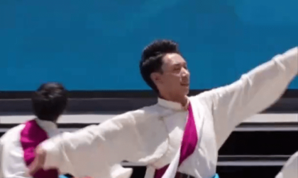 Cina: danza popolare tibetana a Yadong