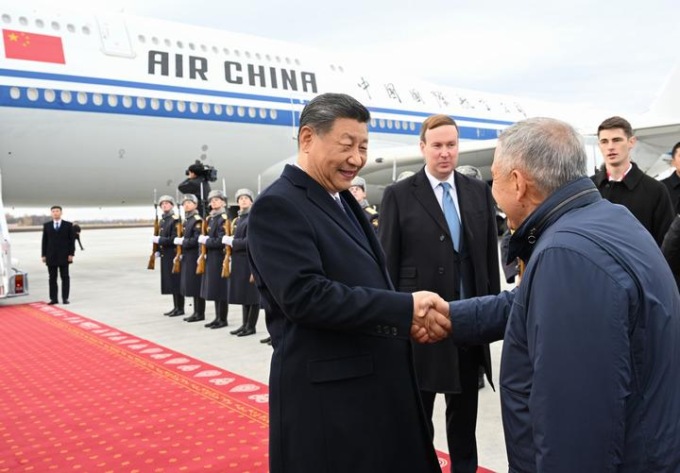 Russia: Xi Jinping arriva a Kazan per 16mo BRICS Summit (2)