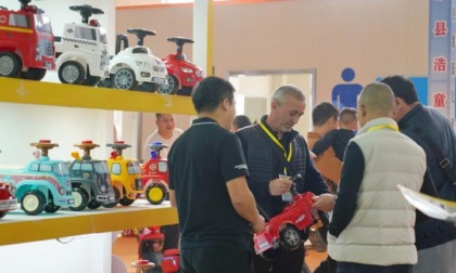 Cina: fiera dell’industria di biciclette, passeggini e giocattoli nello Hebei