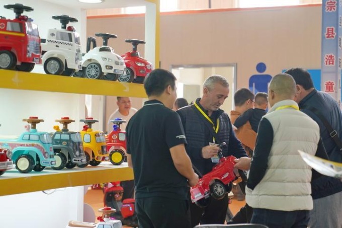 Cina: fiera dell’industria di biciclette, passeggini e giocattoli nello Hebei