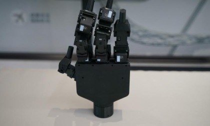 Cina: robot competono nel Campionato di Sanya del 2025 World Robot Contest
