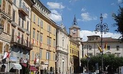 ANAGNI: PICCHIA LA MOGLIE E LA FIGLIA, ARRESTATO