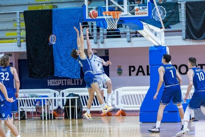 BASKET B NAZIONALE: LA BENACQUISTA LATINA VINCE IL DERBY CON LA LUISS ROMA