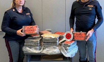 MONTEPORZIO CATONE: IN AUTOSTRADA CON 38 KG DI COCAINA, ARRESTATO