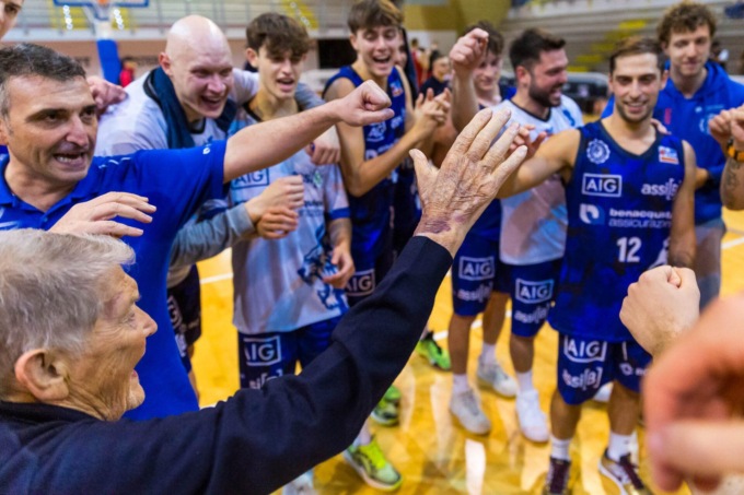 BASKET B NAZIONALE: LA BENACQUISTA LATINA VINCE IL DERBY CONTRO LA VIRTUS CASSINO