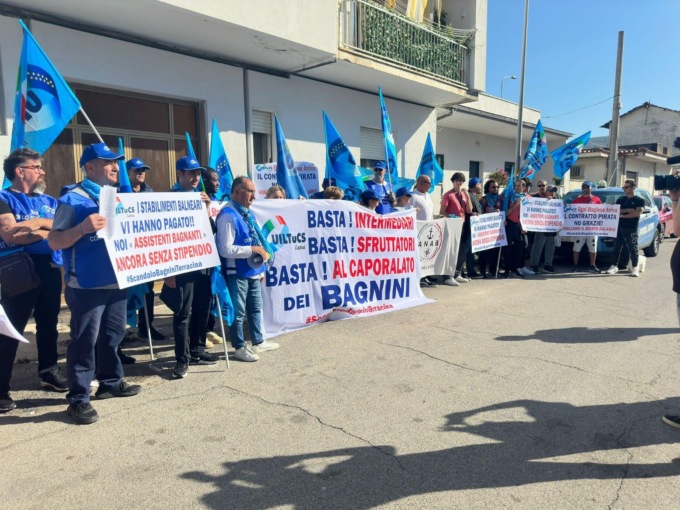 TERRACINA: LA PROTESTA DEI BAGNINI, TARGATA UILTUCS LATINA