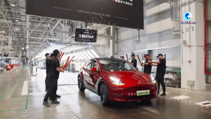 Cina: stabilimento Tesla Shanghai raggiunge traguardo di 3 mln di veicoli prodotti
