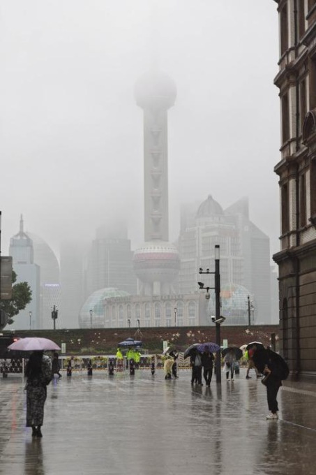 Cina: Shanghai, allerta blu per piogge portate da tifone Kong-Rey