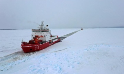 Cina: rompighiaccio cinesi impegnati nella 41esima spedizione antartica 