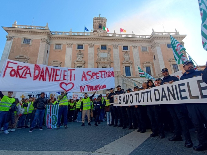 ROMA: VIGILE INVESTITO, LA GRANDE MOBILITAZIONE