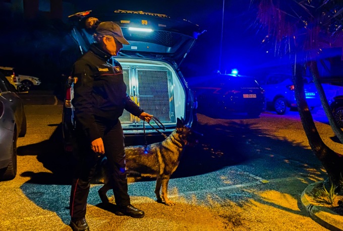 ROMA: MAXI OPERAZIONE ANTIDROGA DEI CARABINIERI A OSTIA