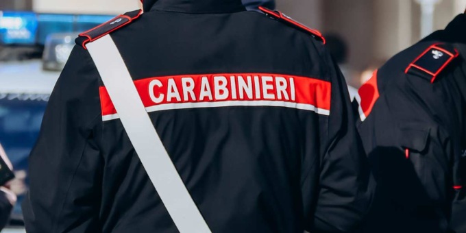 Armi in casa, un arresto e una denuncia