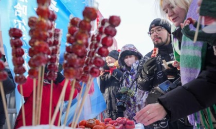 Cina: festa di raccolta del ghiaccio ad Harbin