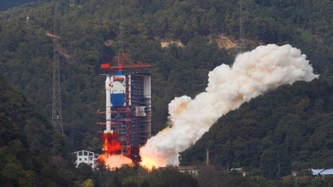 Cina: nuovi razzi vettori faciliteranno missioni con equipaggio verso la Luna e Marte
