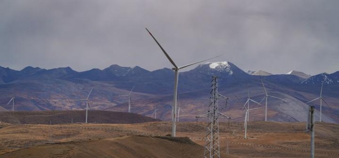 Cina: elettricità verde prodotta nello Xizang convogliata a Pechino