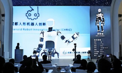 Cina: robot umanoidi di produzione locale debuttano ai World Games di Chengdu