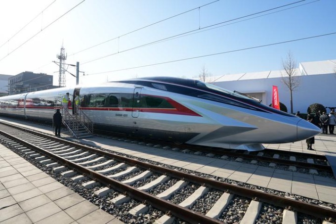 Cina: debutta prototipo del treno ad alta velocità più rapido al mondo