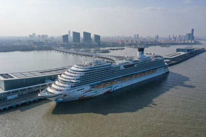 Cina: prima grande nave da crociera di produzione nazionale riceve 600.000 turisti