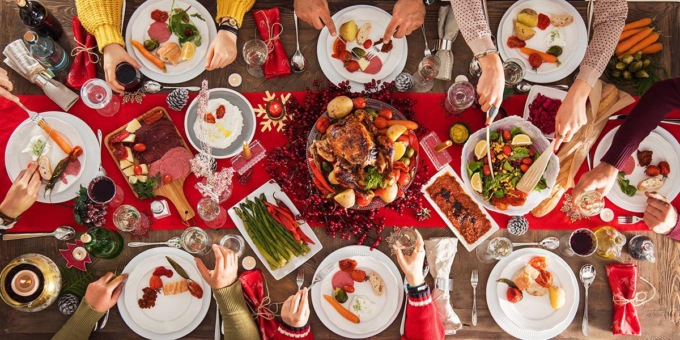 NATALE: FESTE, COSA MANGIAMO A TAVOLA