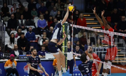 PALLAVOLO SUPERLEGA: PIACENZA-CISTERNA 3-1. MAGLIA DA TITOLARE PER FANIZZA