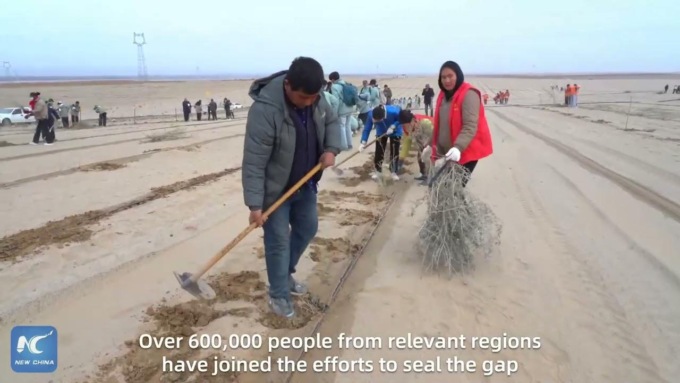 Cina: maggior deserto del Paese completamente circondato da cintura verde