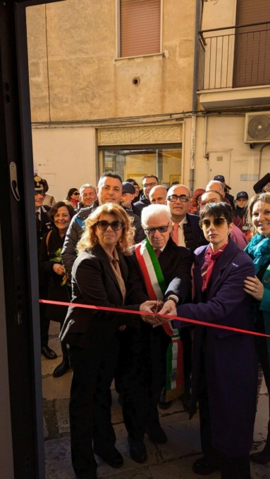FONDI: INAUGURATO CENTRO ANTIVIOLENZA