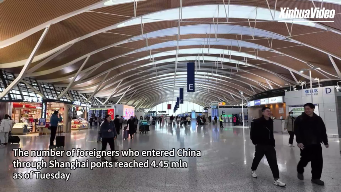 Cina: 4,45 mln stranieri entrati nel Paese attraverso porti di Shanghai