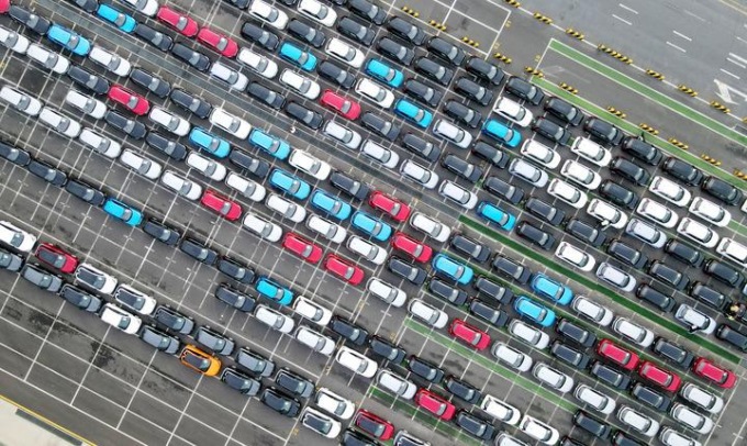 Cina: porti di Shanghai registrano record esportazione auto nel 2024