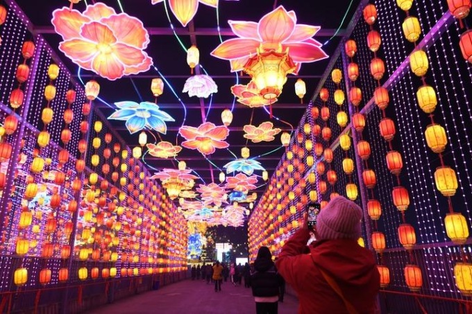 Cina: Sichuan, spettacolo di lanterne a Zigong