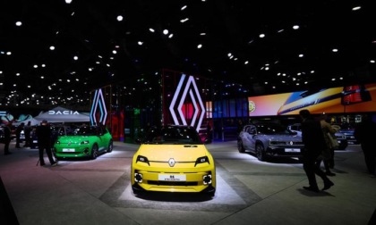 Auto: Renault Group lancia il suo primo centro di R&S per le EV in Cina