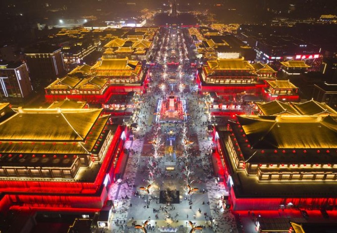 Cina: atmosfera festiva nell’area panoramica di Xi’an