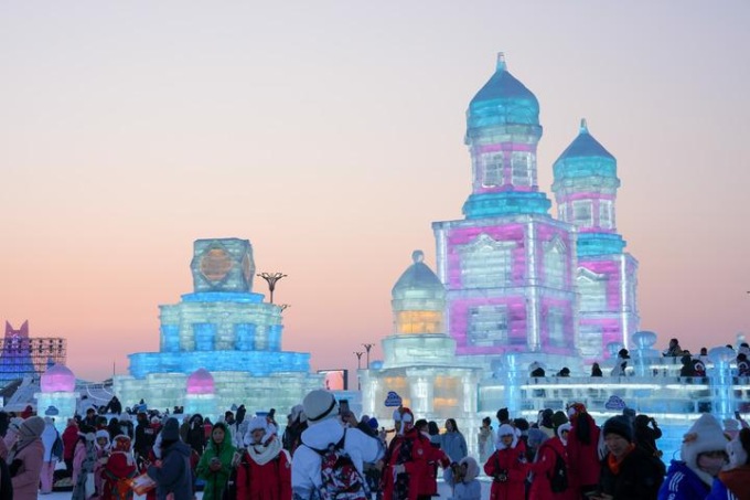 Cina: accolti +2 mln visitatori all’Harbin Ice-Snow World nel 2024 (2)