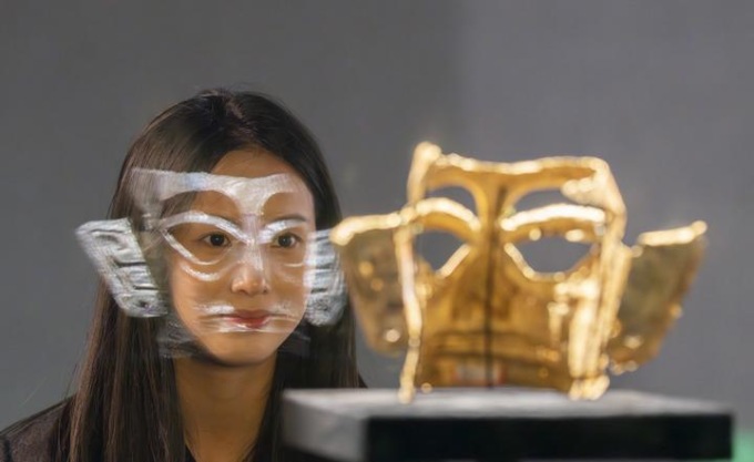 Cina: Sichuan, restauro di reperti culturali nel Museo di Sanxingdui (3)