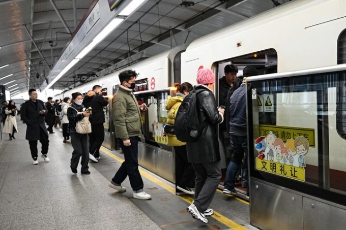 Cina: viaggi urbani in treno aumentati del 9,5% nel 2024