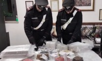 ROMA: PISTOLE E 49 CHILI DI DROGA, I SEQUESTRI