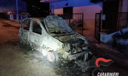 ROCCASECCA: INCENDIA L'AUTO DI UNA DONNA, ARRESTATO